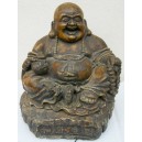 Lächelnde Buddha sitzt
